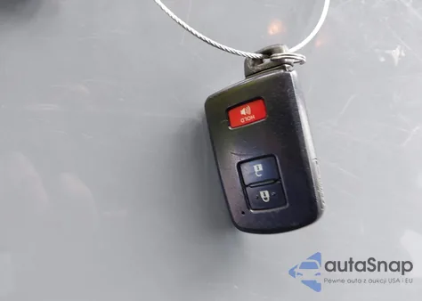 2018 Toyota Rav4 Xle z USA, uszkodzony, nr VIN 2T3RFREV1JW736845